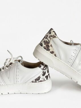 Vionic Simasa White Leather Chunky Platform Sneakers Snakeskin Trim 7